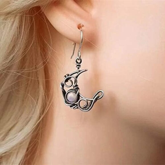 Dainty Asymmetrical Moonstone Drop Earrings for Elegant Women - Bohemian Style - Picture 4 of 5
